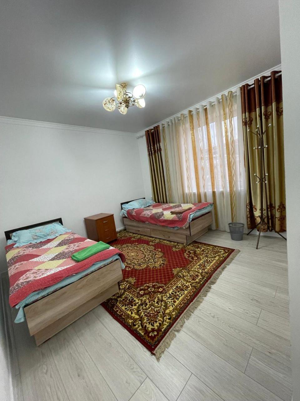 Center Guesthouse Kochkor 외부 사진