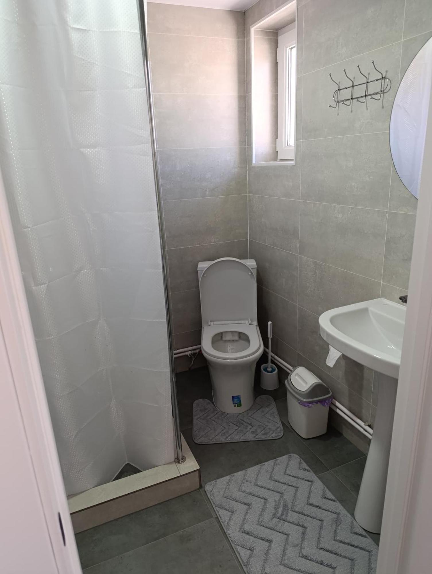 Center Guesthouse Kochkor 외부 사진